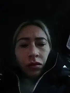 Reina Cummings online show from November 23, 2025, 5:28 am