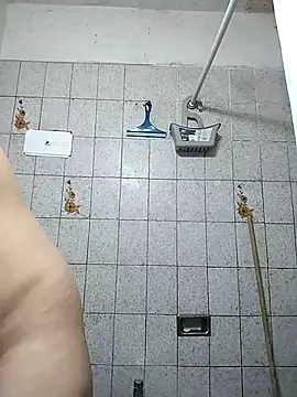 Auroraluna - online show from March 2, 2026, 2:12 am