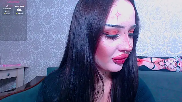 kari meow online show from November 4, 2025, 4:11 pm