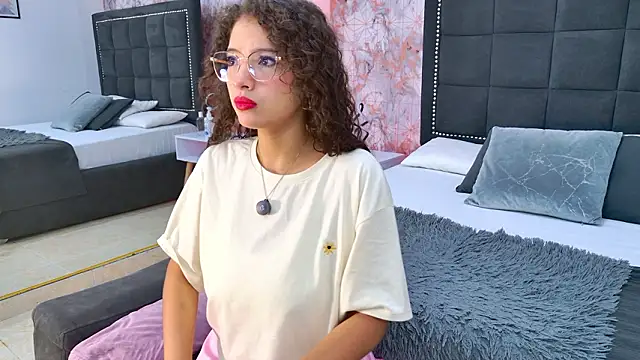 Snapshot of Angelique_Angell chatting on February 3, 2026, 7:52 pm Angelique Angell online show from February 3, 2026, 7:52 pm