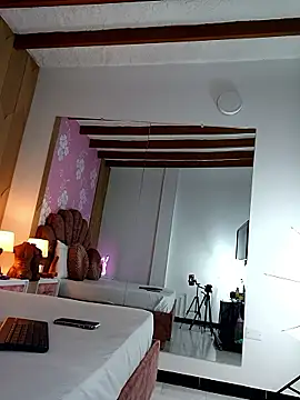 AlissonPeach01 online show from December 23, 2025, 10:47 am