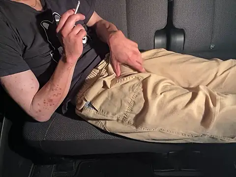 CAMEL1913 online show from September 19, 2025, 4:44 pm