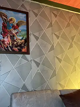 Alisse taylor2 online show from November 20, 2025, 11:22 am