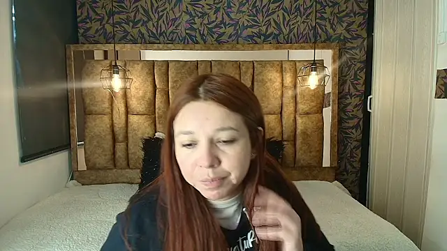 Isa Thompson   online show from February 21, 2026, 11:45 am