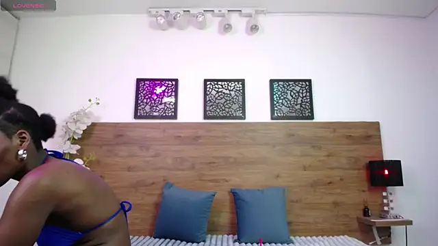 AlexandraCambell online show from February 13, 2026, 8:36 am