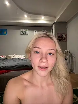 JennaOluretn online show from October 19, 2025, 1:14 pm