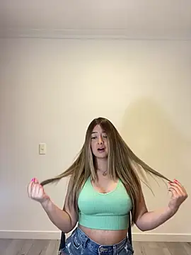 Zara Ross online show from October 26, 2025, 9:48 pm