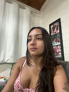 hannahhotwife online show from March 20, 2026, 7:26 pm