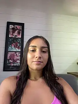 Snapshot of hannahhotwife chatting on March 2, 2026, 6:48 pm hannahhotwife online show from March 2, 2026, 6:48 pm