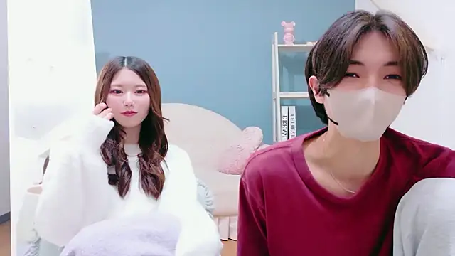 Reto-sama online show from December 1, 2025, 1:12 pm