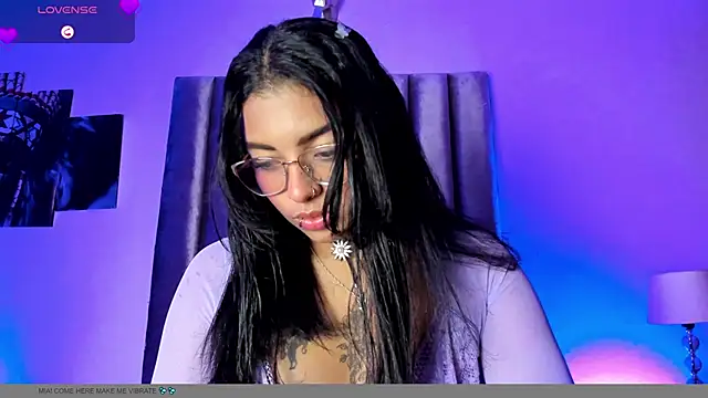 Snapshot of Sabrina_Cook chatting on October 3, 2025, 12:28 pm Sabrina Cook online show from October 3, 2025, 12:28 pm