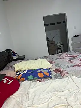 Snapshot of Mariana_cooper_07 chatting on October 21, 2025, 1:05 am Mariana cooper 07 online show from October 21, 2025, 1:05 am