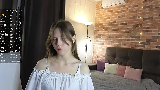 EmiliDen online show from November 19, 2025, 6:08 pm