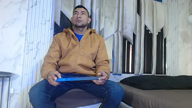 Morganandmegan online show from October 11, 2025, 11:33 am