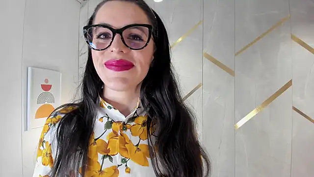 IsisNoir online show from March 26, 2026, 12:58 pm