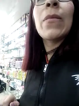 Snapshot of Katyuskka_love chatting on October 22, 2025, 7:24 pm Katyuskka love online show from October 22, 2025, 7:24 pm