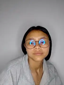 Snapshot of SofieLove_01 chatting on February 13, 2026, 8:14 am SofieLove 01 online show from February 13, 2026, 8:14 am