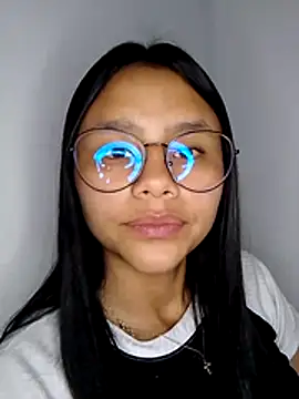 Snapshot of SofieLove_01 chatting on February 12, 2026, 8:03 am SofieLove 01 online show from February 12, 2026, 8:03 am