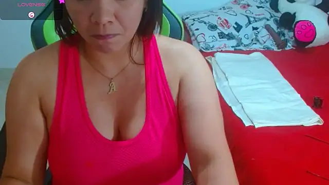 hiilarybrown online show from October 17, 2025, 3:21 am