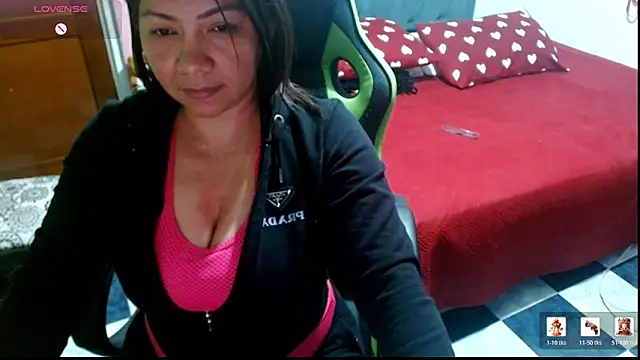Snapshot of hiilarybrown chatting on May 9, 2026, 2:04 am hiilarybrown online show from May 9, 2026, 2:04 am