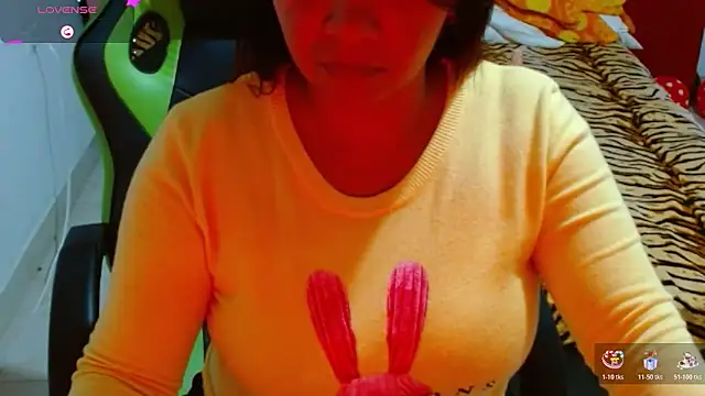 hiilarybrown online show from November 6, 2025, 3:32 am