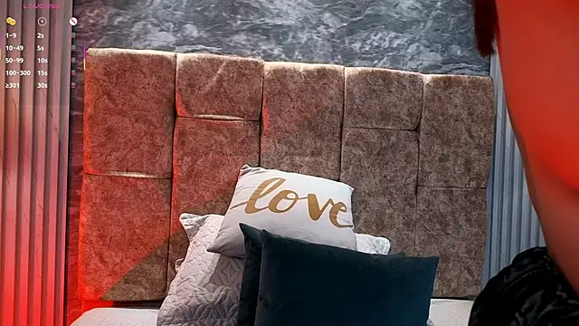 leilapons online show from April 17, 2026, 7:28 pm