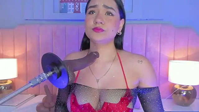 noa moon online show from October 1, 2025, 4:06 am