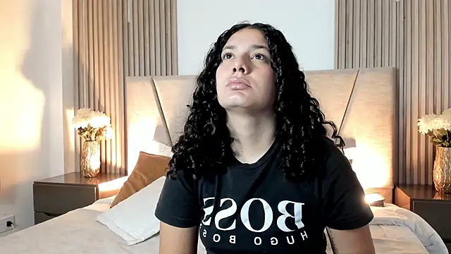 Rachell Jamess online show from September 22, 2025, 3:56 am