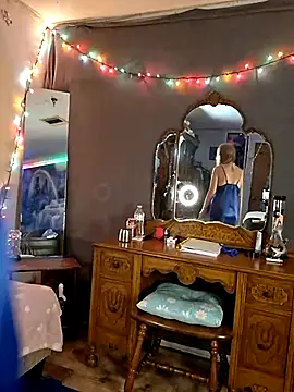 PeachyAriel online show from April 12, 2026, 2:26 am