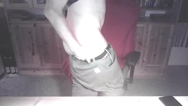 Snapshot of boy40bi chatting on October 22, 2025, 4:45 am boy40bi online show from October 22, 2025, 4:45 am