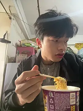 junjun1189 online show from April 11, 2026, 3:25 am