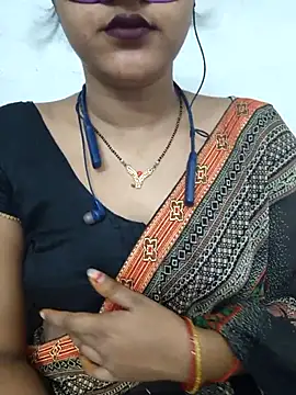 Snapshot of BEAUTY_QUE chatting on October 22, 2025, 11:31 am BEAUTY QUE online show from October 22, 2025, 11:31 am