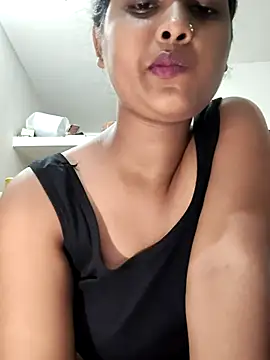 Snapshot of Nouri_fathe chatting on October 2, 2025, 8:12 pm Nouri fathe online show from October 2, 2025, 8:12 pm
