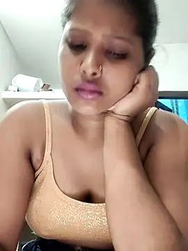 Snapshot of Nouri_fathe chatting on October 6, 2025, 8:37 am Nouri fathe online show from October 6, 2025, 8:37 am