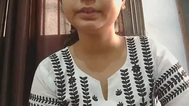 Cute-Bacchi online show from September 18, 2025, 1:19 am