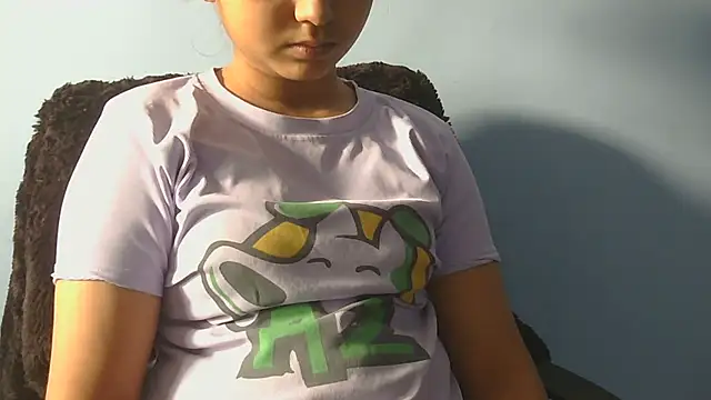 Cute-Bacchi online show from November 19, 2025, 4:34 am