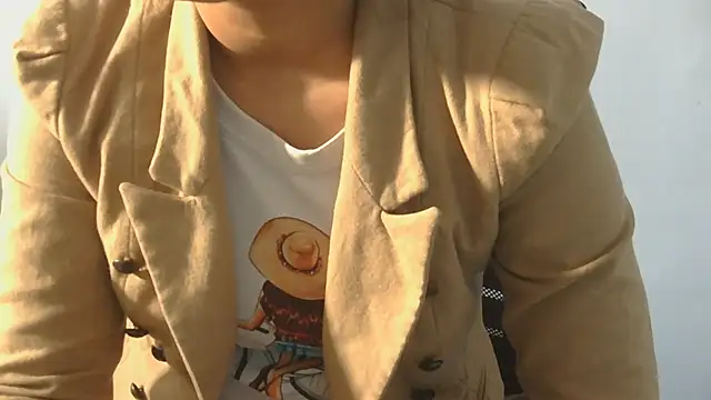 Cute-Bacchi online show from November 25, 2025, 3:40 am