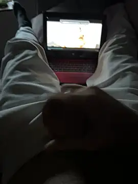 Zoro404040 online show from February 9, 2026, 4:49 pm