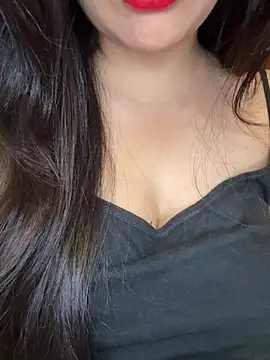 annanya01 online show from May 19, 2026, 6:42 am