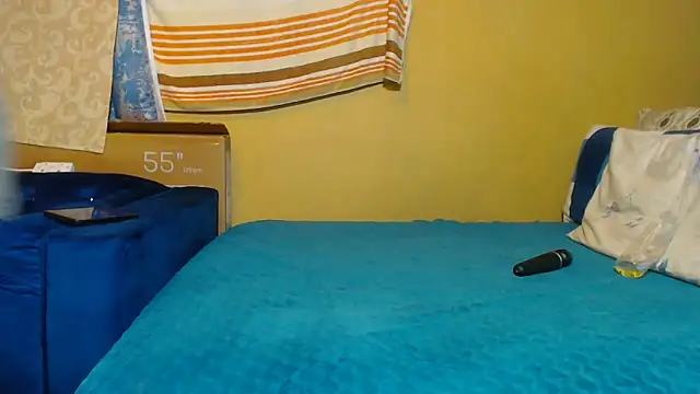 CandyMayaxx2 online show from December 4, 2025, 5:23 pm