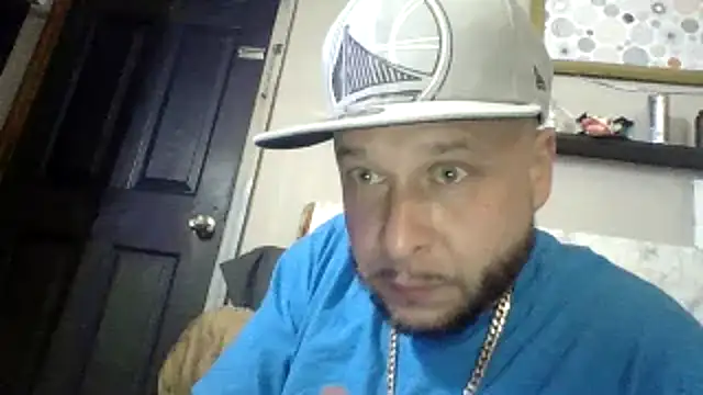 Snapshot of Xstumpy chatting on April 11, 2026, 8:18 am Xstumpy online show from April 11, 2026, 8:18 am