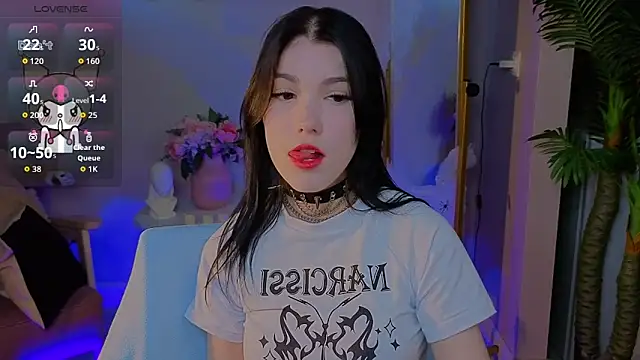 Sophie SkyAngel online show from October 29, 2025, 1:32 pm