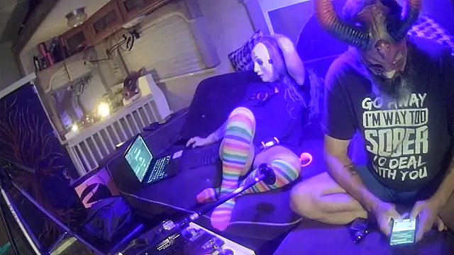 Snapshot of jamiezlilith chatting on October 15, 2025, 12:20 am jamiezlilith online show from October 15, 2025, 12:20 am