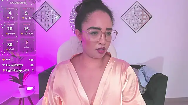 Sharon breezee online show from October 5, 2025, 2:08 pm