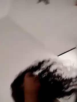 Amber-Sweett online show from October 28, 2025, 12:59 pm