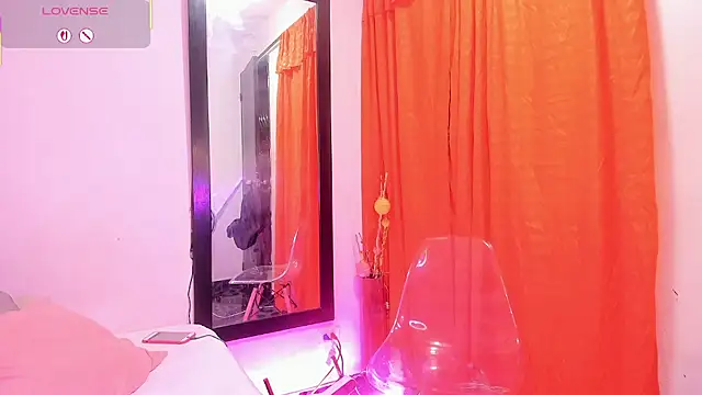 Snapshot of Amber-Sweett chatting on July 25, 2026, 11:11 pm Amber-Sweett online show from July 25, 2026, 11:11 pm