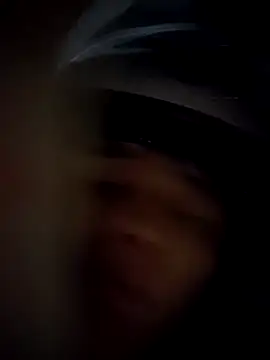 Amber-Sweett online show from October 30, 2025, 4:44 am