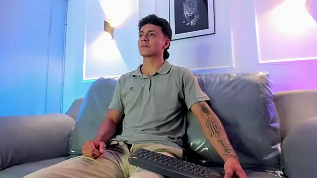 Leo santoro online show from April 7, 2026, 1:35 pm