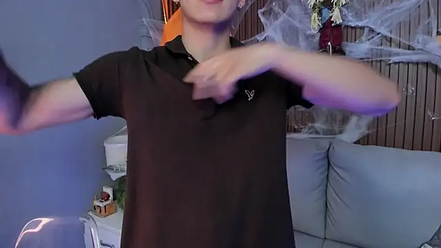 Leo santoro online show from October 14, 2025, 2:17 pm