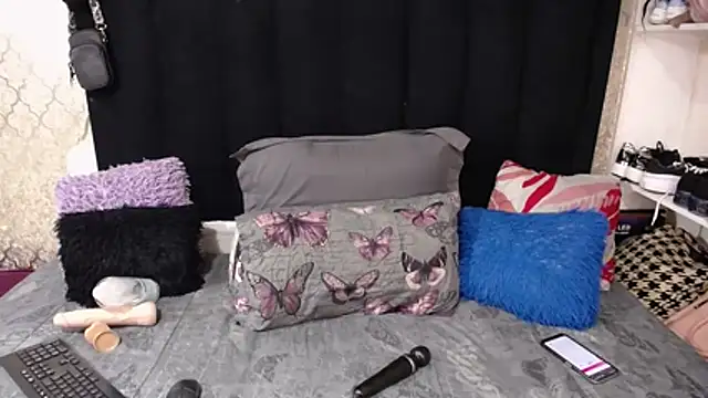 SexyKiarah online show from February 24, 2026, 9:15 pm